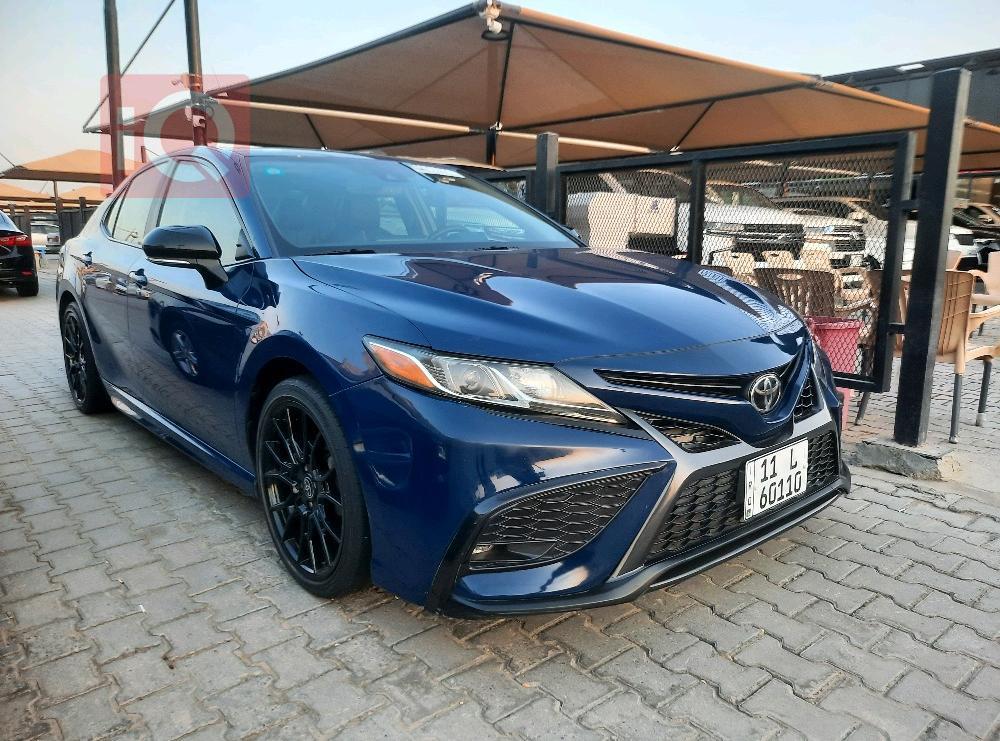 تۆیۆتا کامری